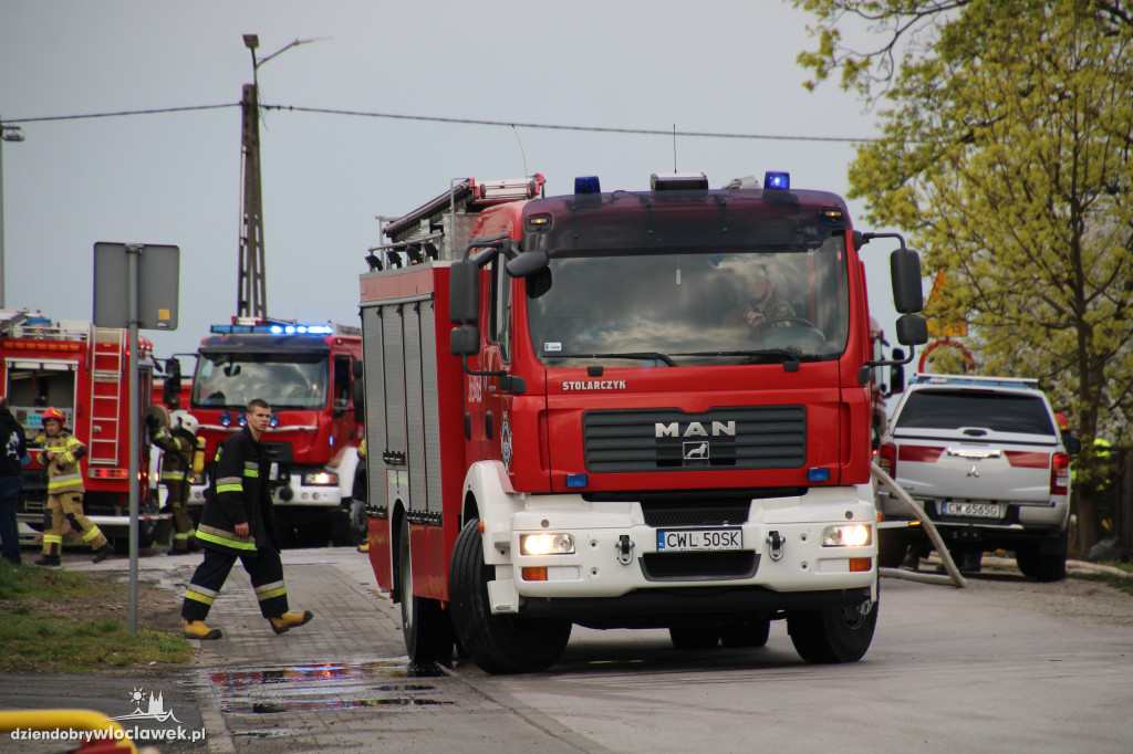 Pożar hali produkcyjnej w Dziardonicach