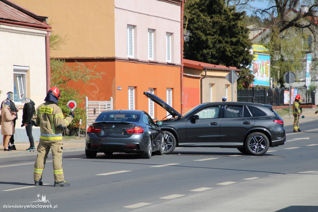 Na Grodzkiej zderzyły się dwa samochody