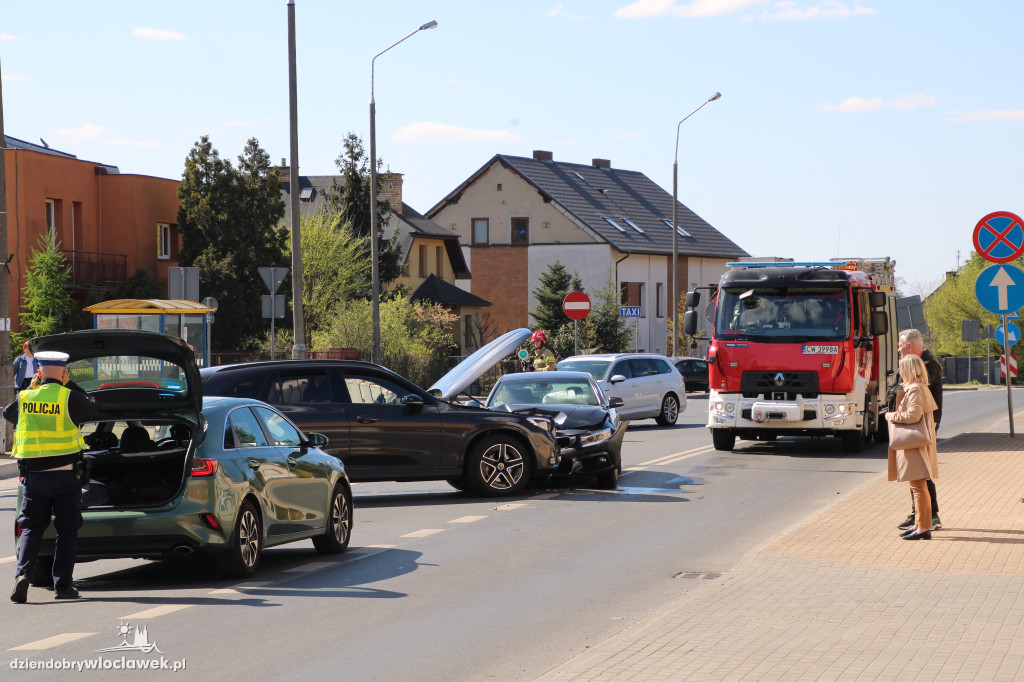 Na Grodzkiej zderzyły się dwa samochody