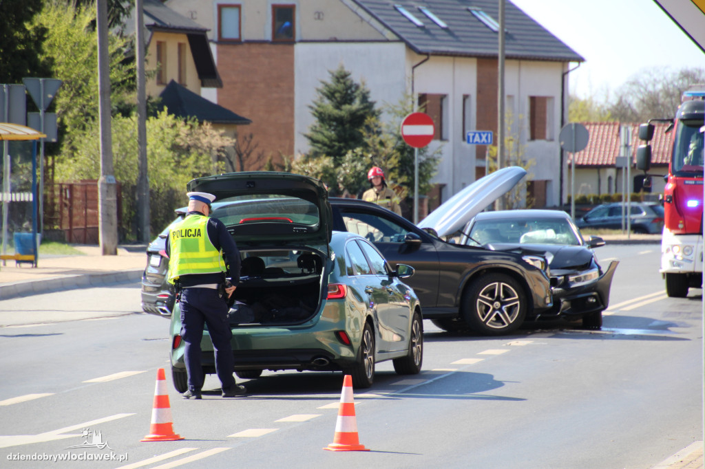 Na Grodzkiej zderzyły się dwa samochody