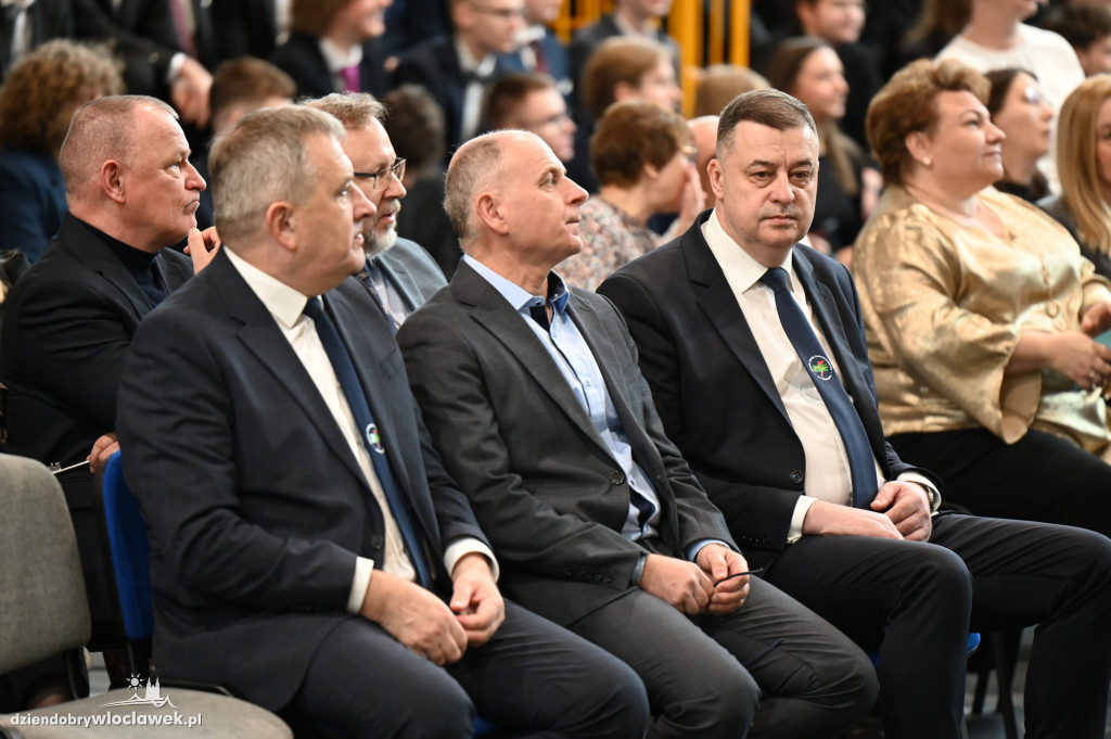 Elektryk: Zakończenie roku maturzystów 2026