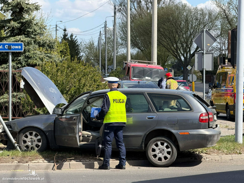 Zderzenie dwóch samochodów na Południu