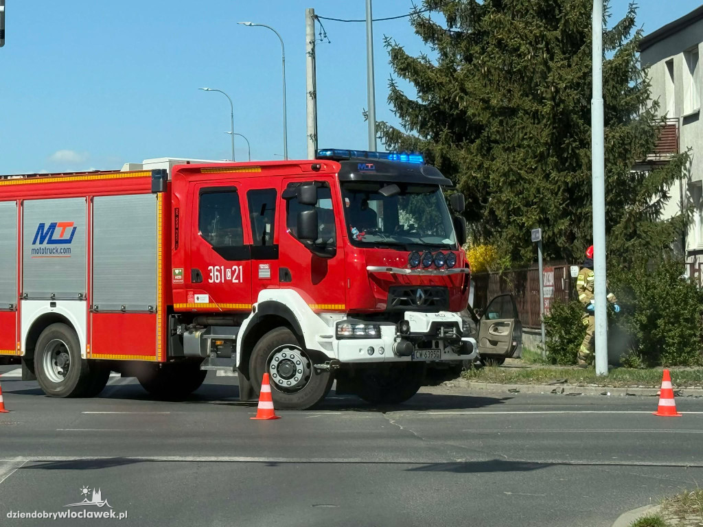 Zderzenie dwóch samochodów na Południu