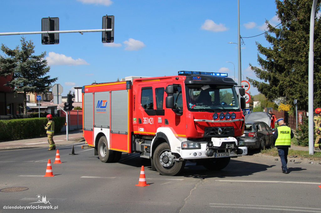 Zderzenie dwóch samochodów na Południu
