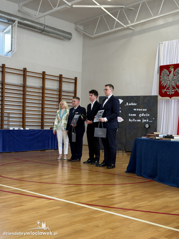Ekonomik: Zakończenie roku maturzystów 2026