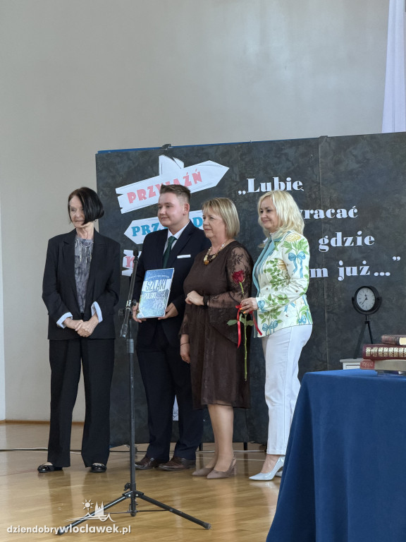 Ekonomik: Zakończenie roku maturzystów 2026