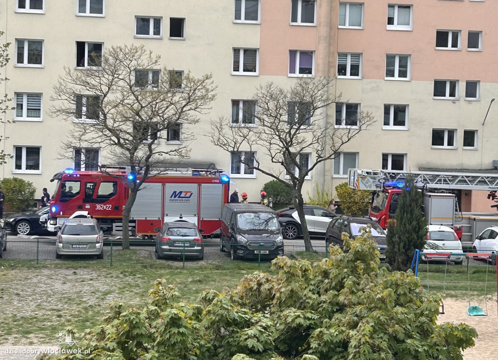 Pożar w wieżowcu na Placu Kolanowszczyzna