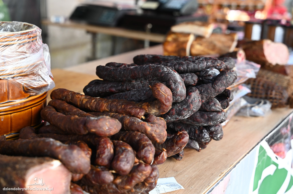 Festiwal 3 Maja we Włocławku. Stoiska i food trucki na ul. Zamczej