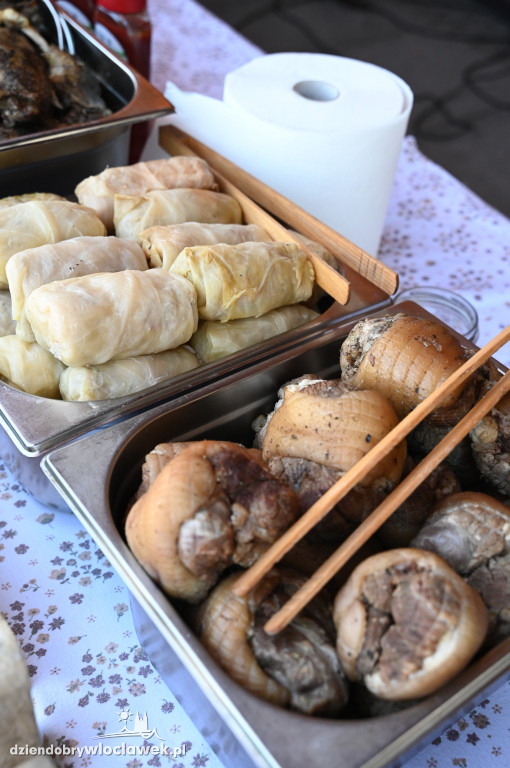 Festiwal 3 Maja we Włocławku. Stoiska i food trucki na ul. Zamczej