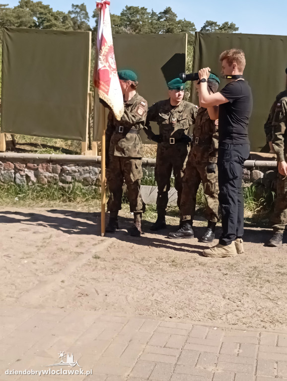Piknik militarny JS 4051: przysięga strzelecka