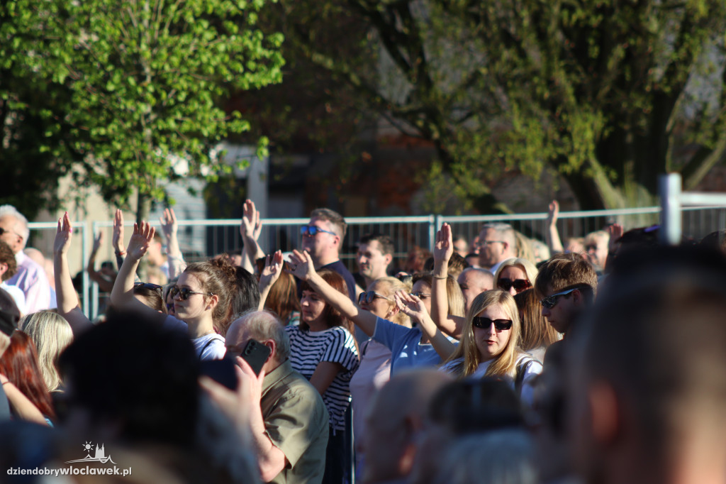 Festiwal 3 Maja: Poparzeni Kawą Trzy