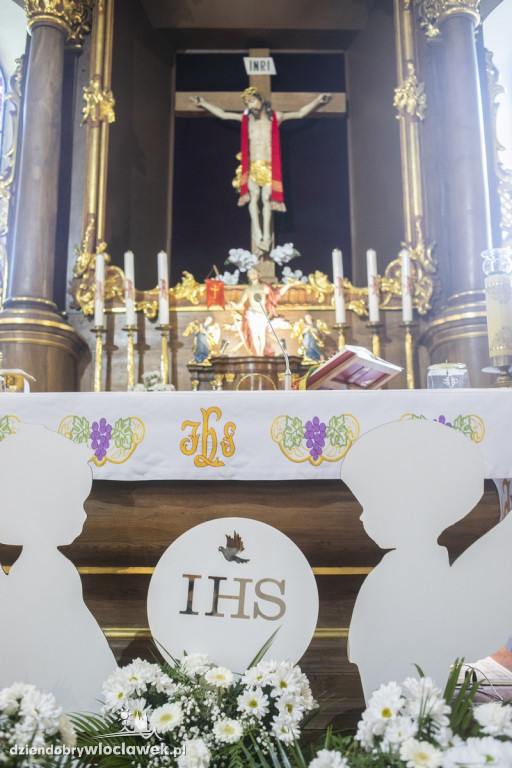Pierwsza Komunia za nami. Klasztor Franciszkanów