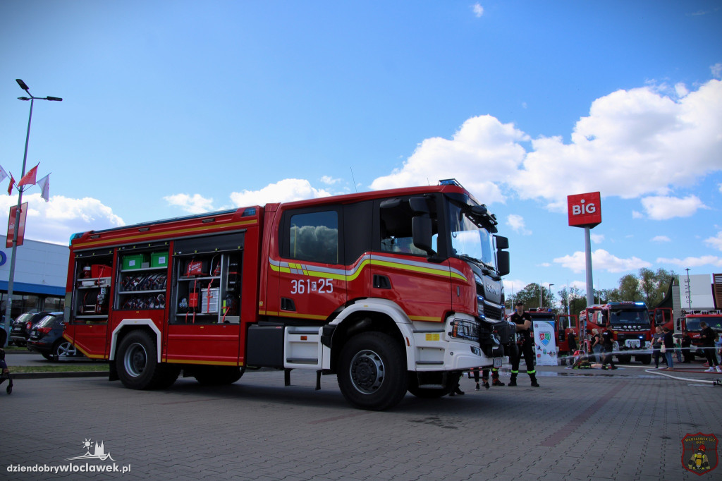Strażacki pokaz w BiG Włocławek