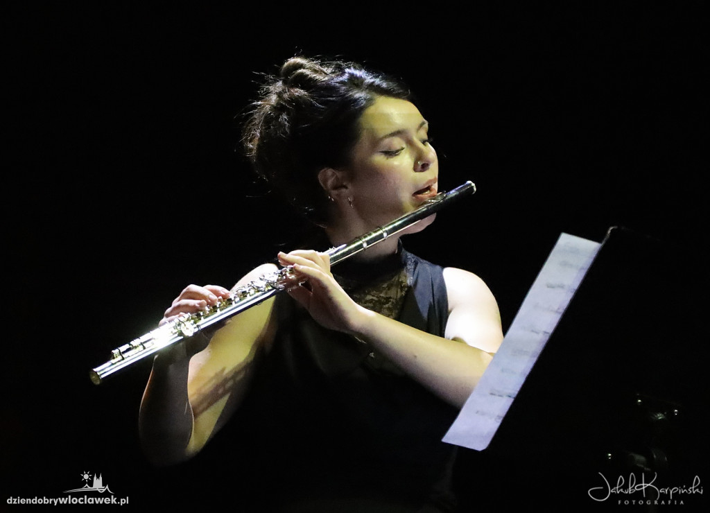 Recital fletowy w Wahadle