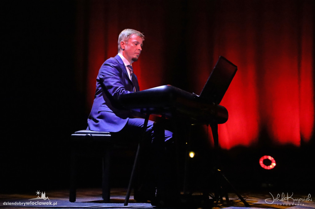 Recital fletowy w Wahadle