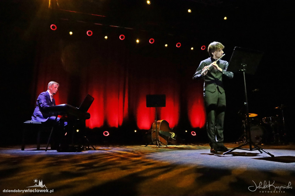 Recital fletowy w Wahadle