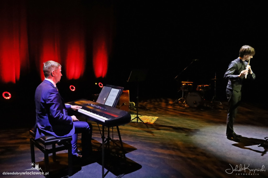 Recital fletowy w Wahadle