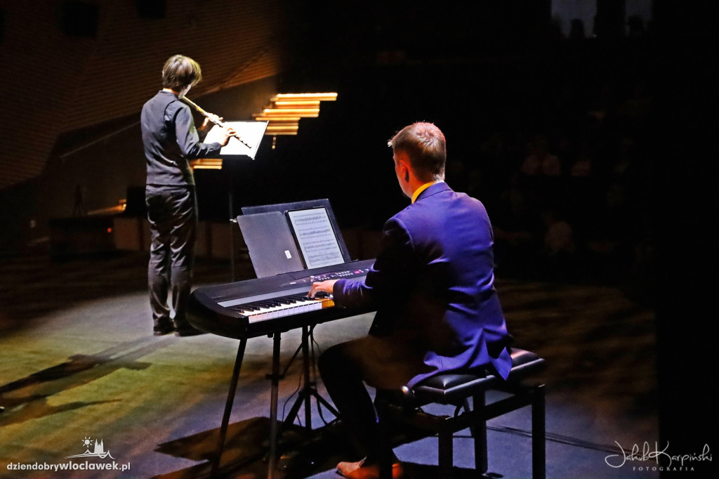 Recital fletowy w Wahadle