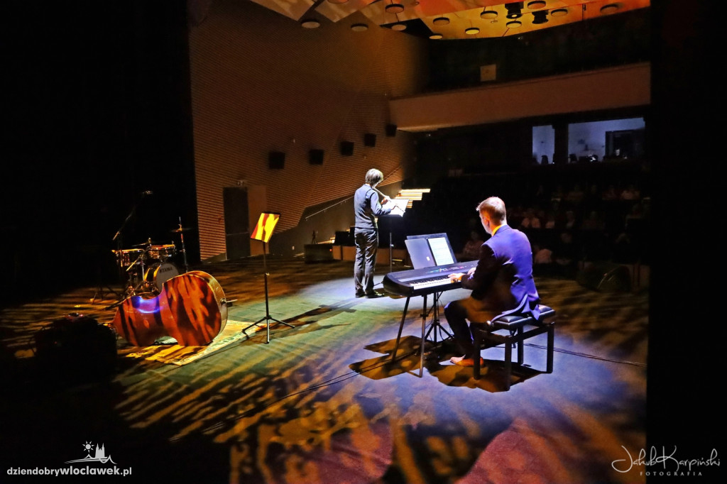 Recital fletowy w Wahadle