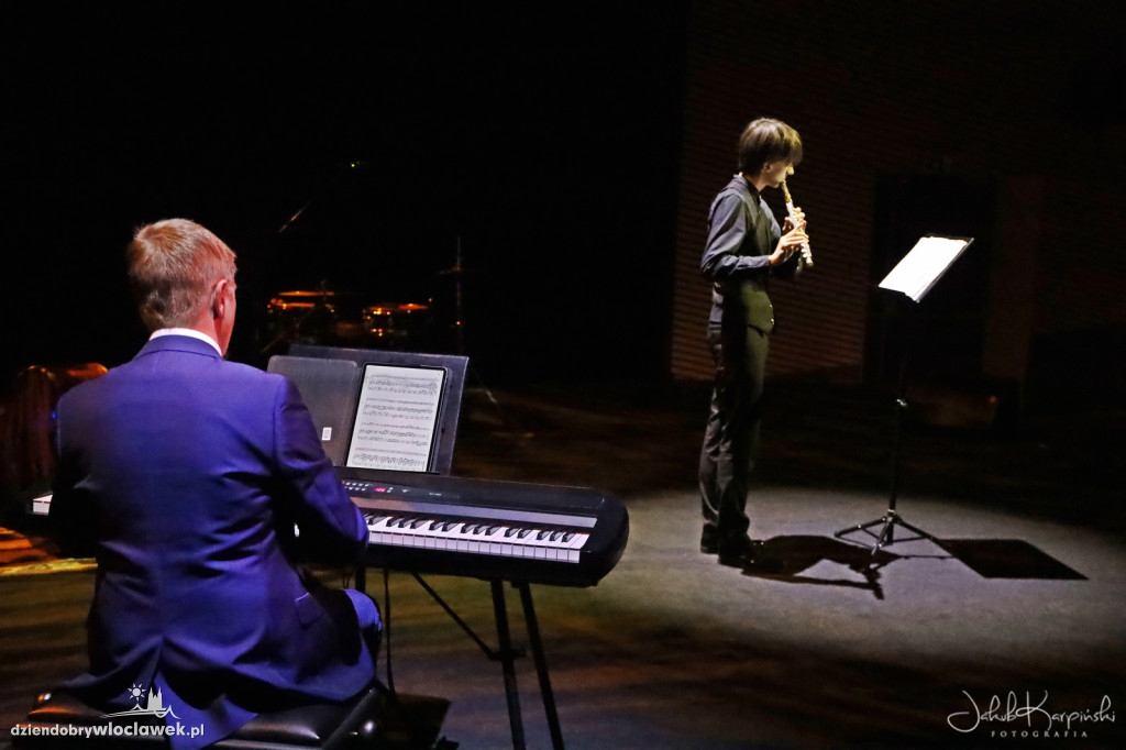 Recital fletowy w Wahadle