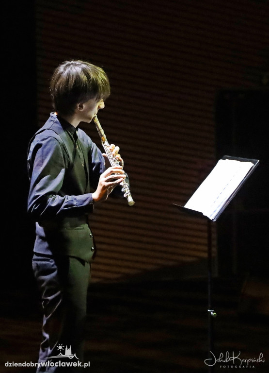 Recital fletowy w Wahadle