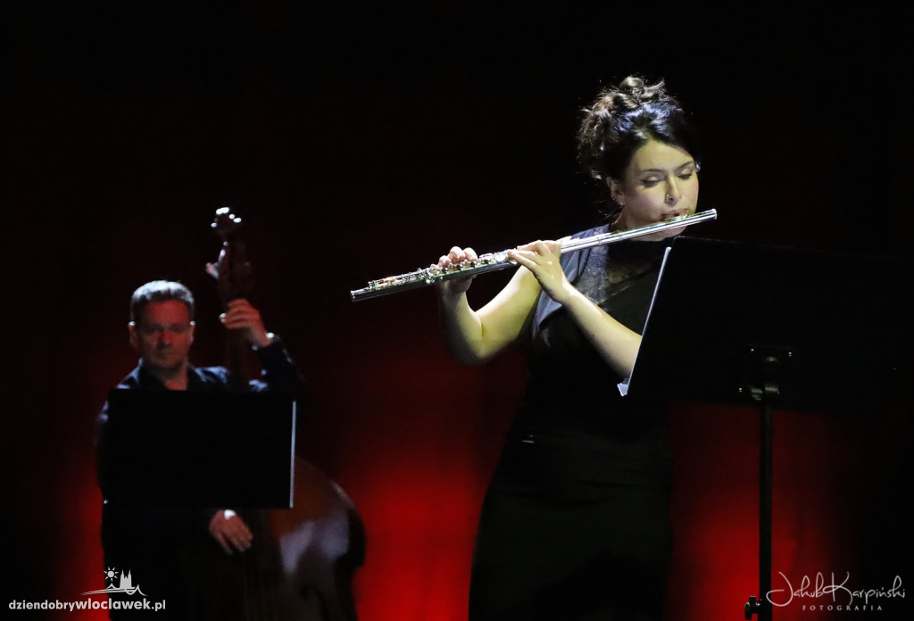 Recital fletowy w Wahadle