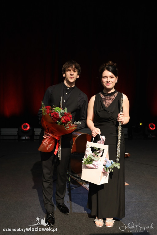 Recital fletowy w Wahadle