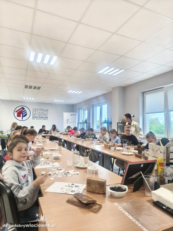 Uczniowie z Modzerowa w MPEC