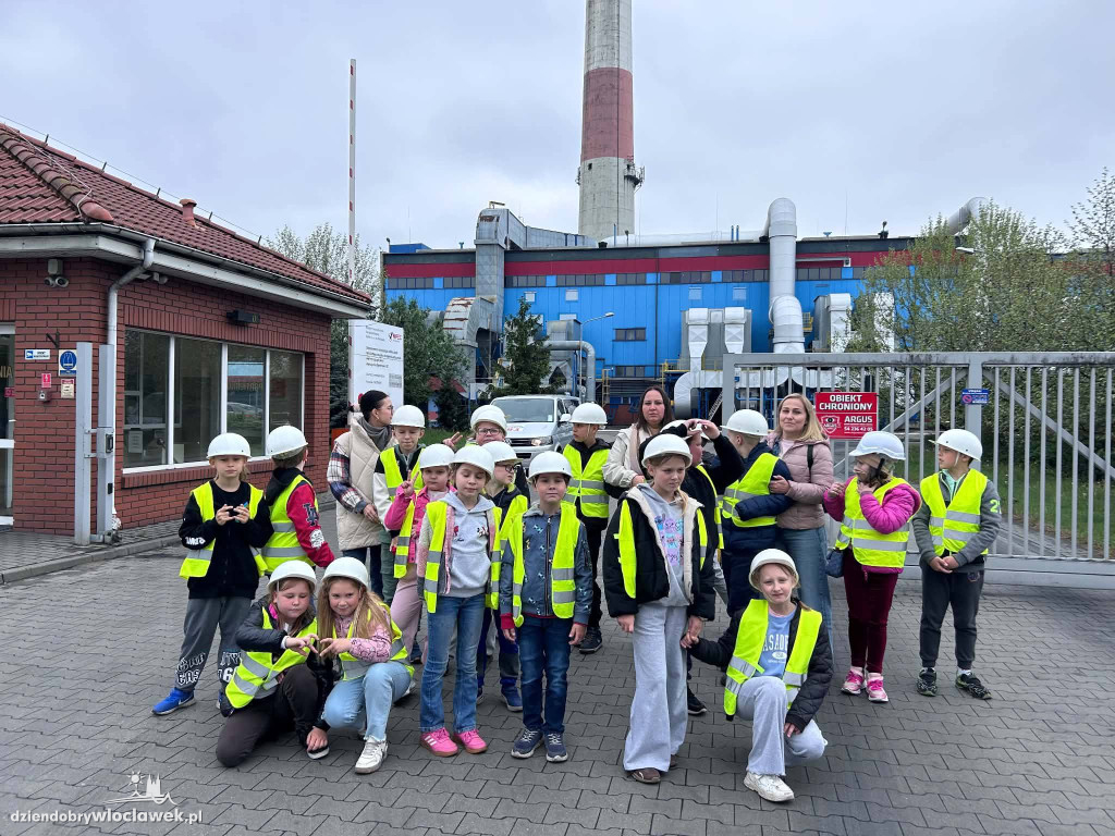 Uczniowie z Modzerowa w MPEC