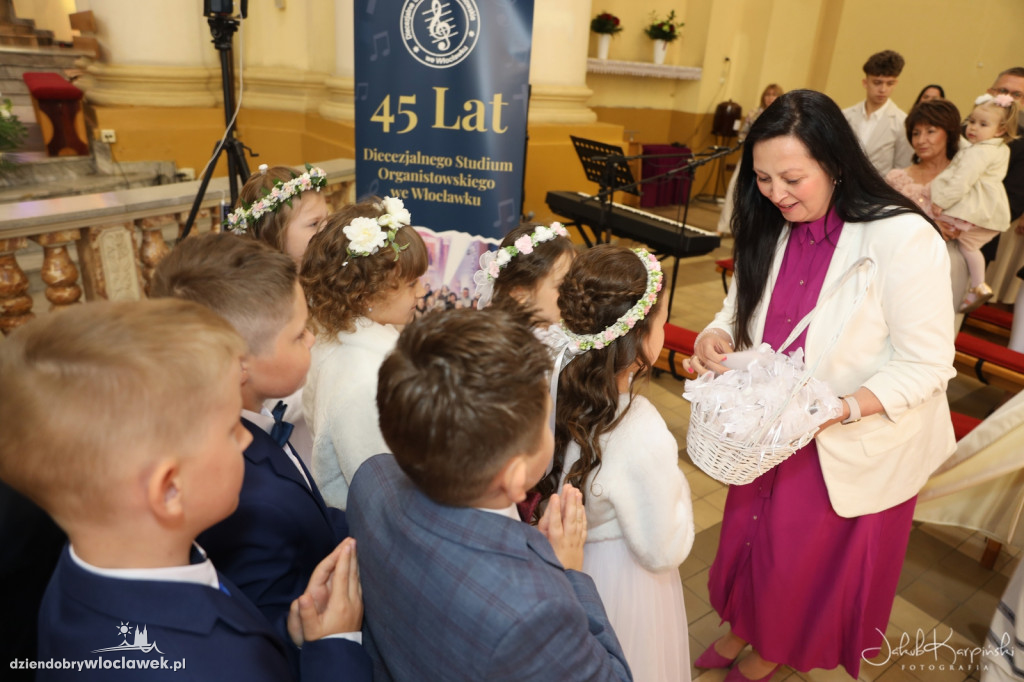 Komunia u Św. Stanisława: SP 7