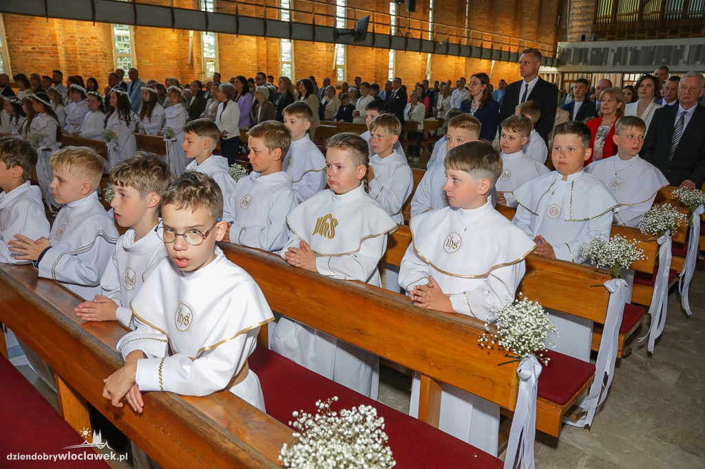 Komunia w parafii Św. Józefa przy Promiennej