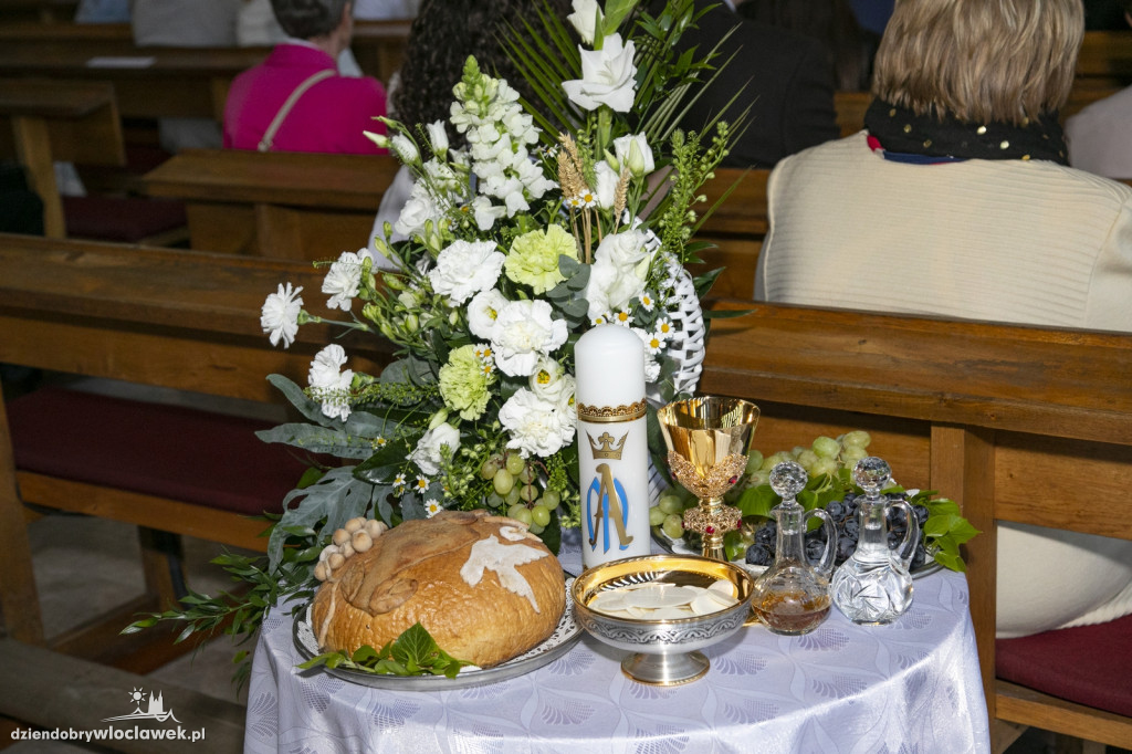Komunia w parafii Św. Józefa przy Promiennej