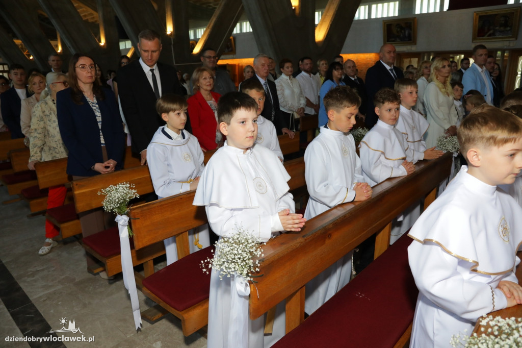 Komunia w parafii Św. Józefa przy Promiennej