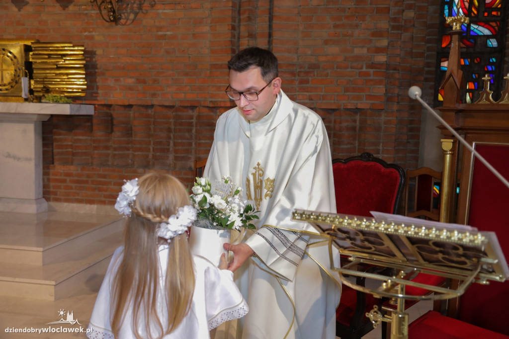 Komunia w parafii Św. Józefa przy Promiennej