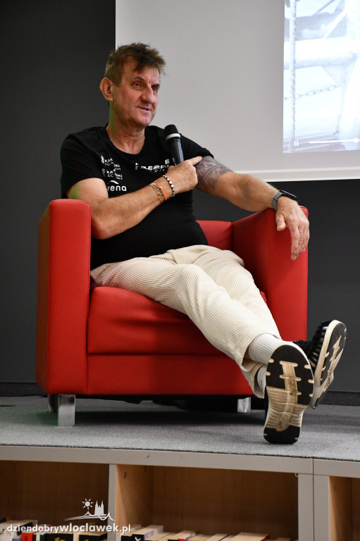 Marek Kamiński w MBP we Włocławku