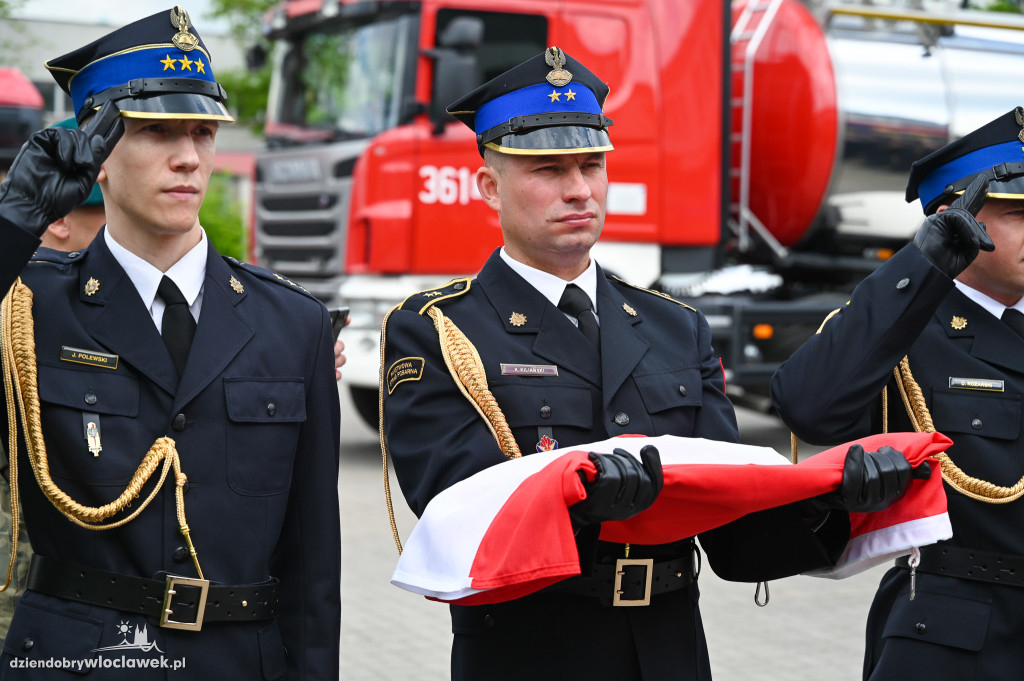 Nagrody i awanse dla strażaków