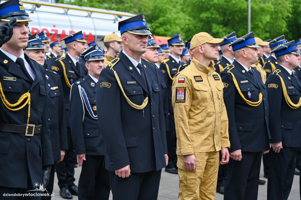 Nagrody i awanse dla strażaków