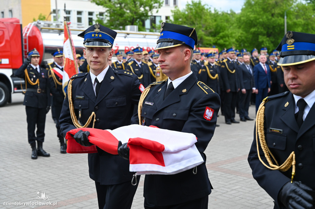 Nagrody i awanse dla strażaków