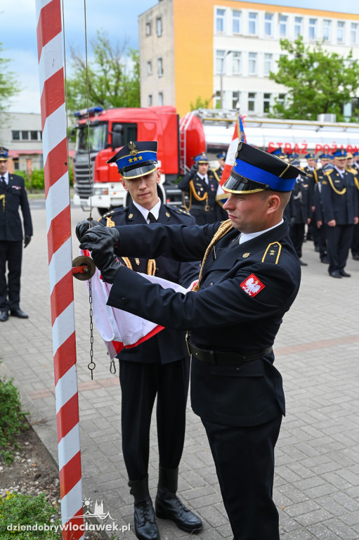 Nagrody i awanse dla strażaków