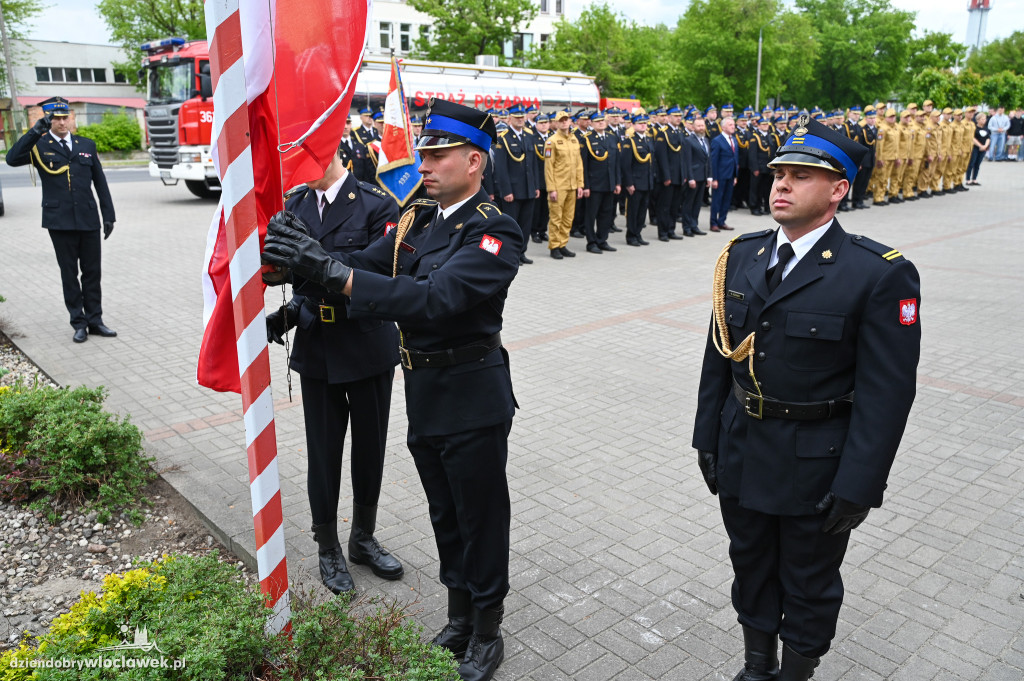 Nagrody i awanse dla strażaków