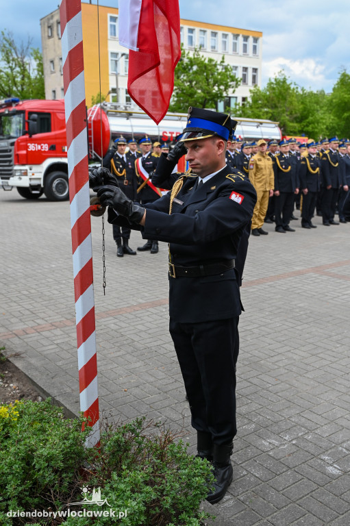 Nagrody i awanse dla strażaków