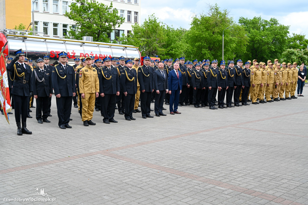 Nagrody i awanse dla strażaków