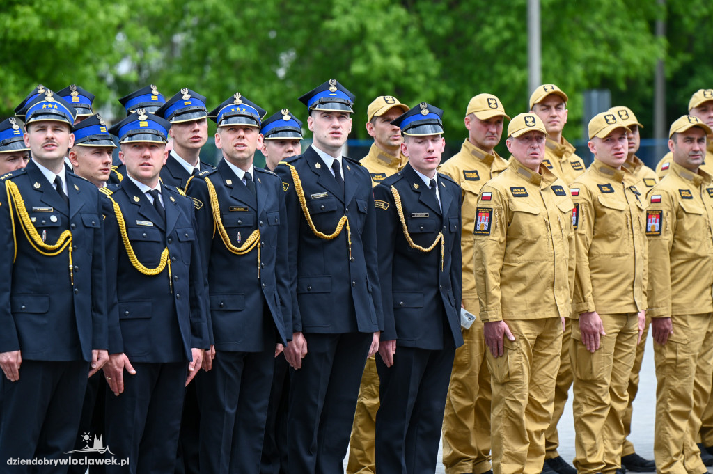 Nagrody i awanse dla strażaków