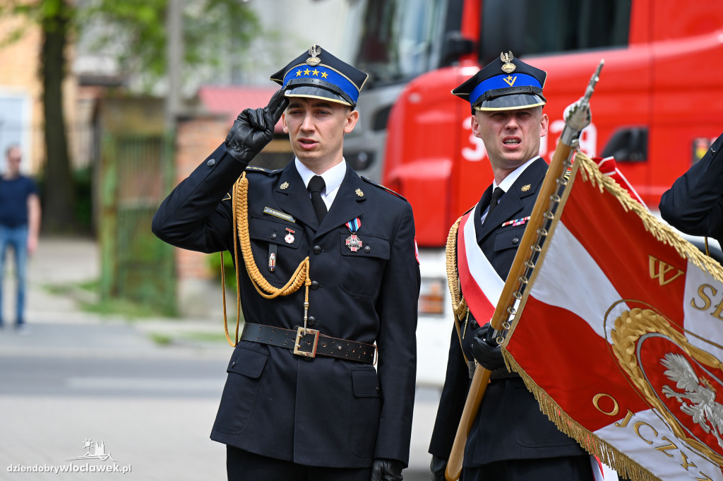 Nagrody i awanse dla strażaków