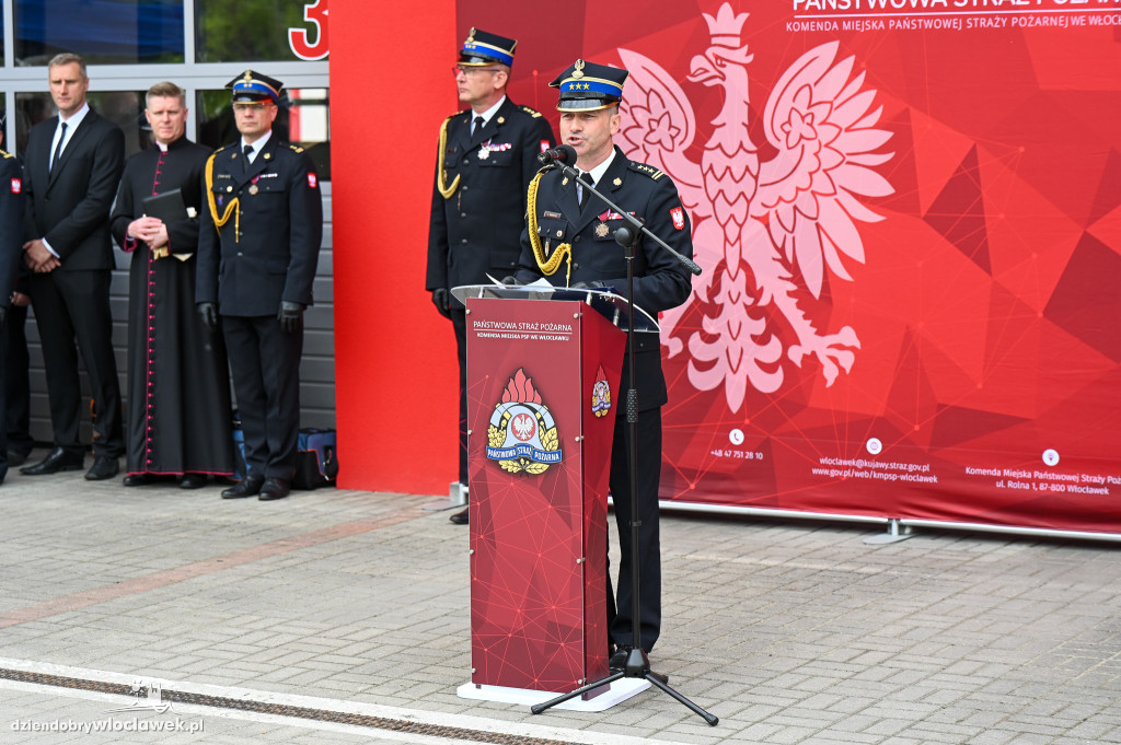 Nagrody i awanse dla strażaków