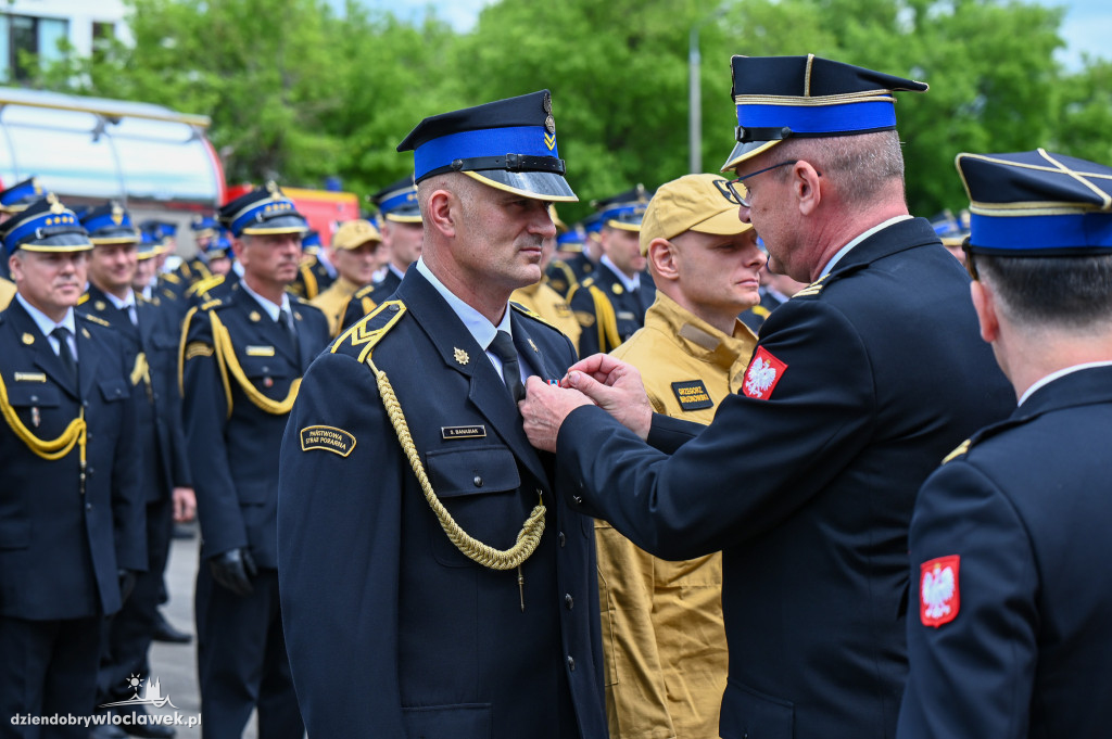 Nagrody i awanse dla strażaków