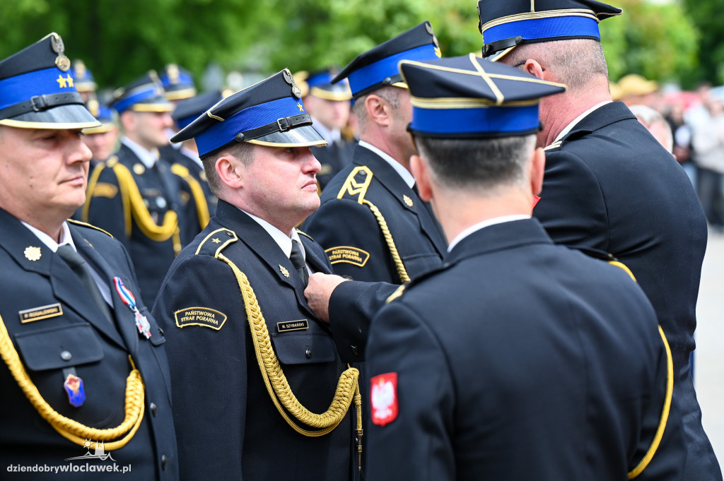 Nagrody i awanse dla strażaków