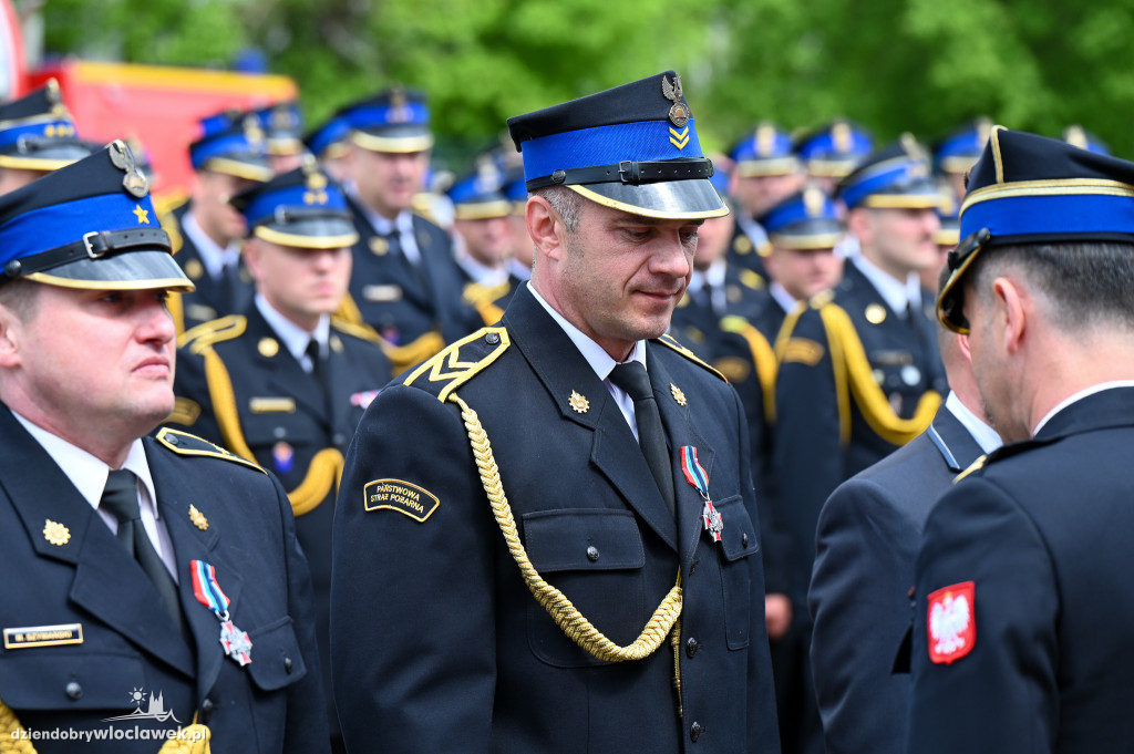 Nagrody i awanse dla strażaków