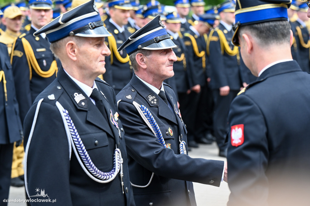 Nagrody i awanse dla strażaków