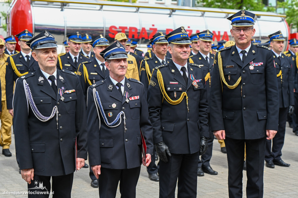 Nagrody i awanse dla strażaków